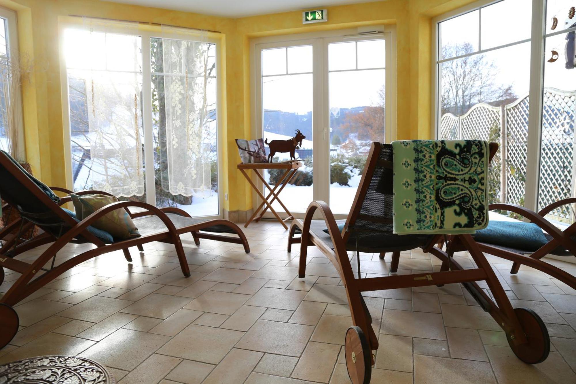 Goldener Hahn B&B Baiersbronn - Ferienwohnungen Mit Hotel Service Nahe Gartenschau Tal X Zewnętrze zdjęcie