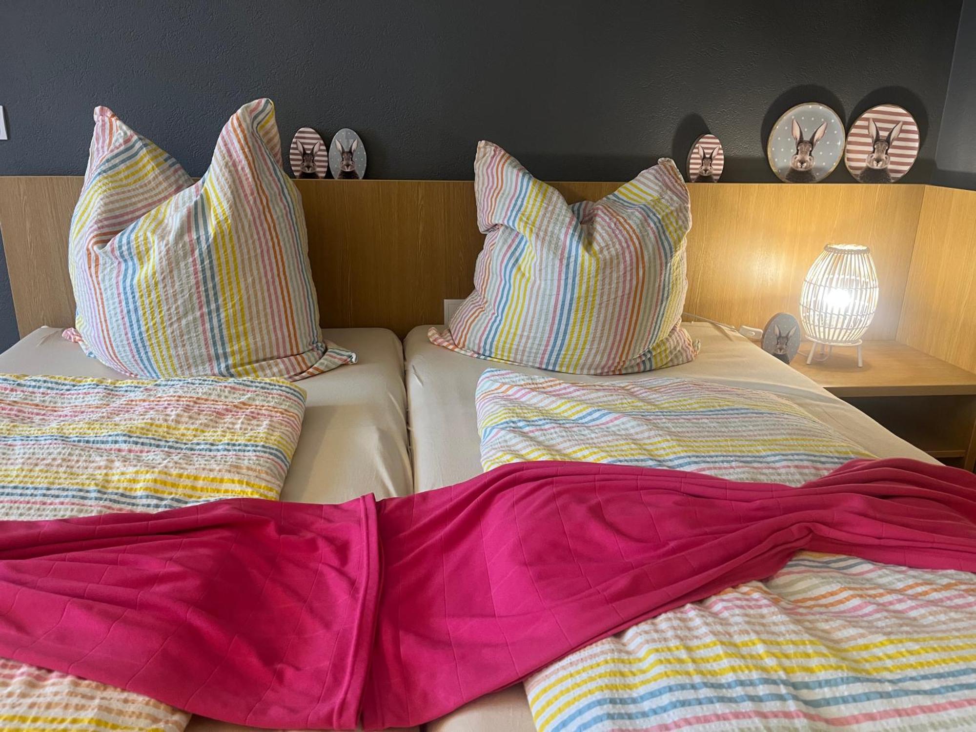 Goldener Hahn B&B Baiersbronn - Ferienwohnungen Mit Hotel Service Nahe Gartenschau Tal X Pokój zdjęcie