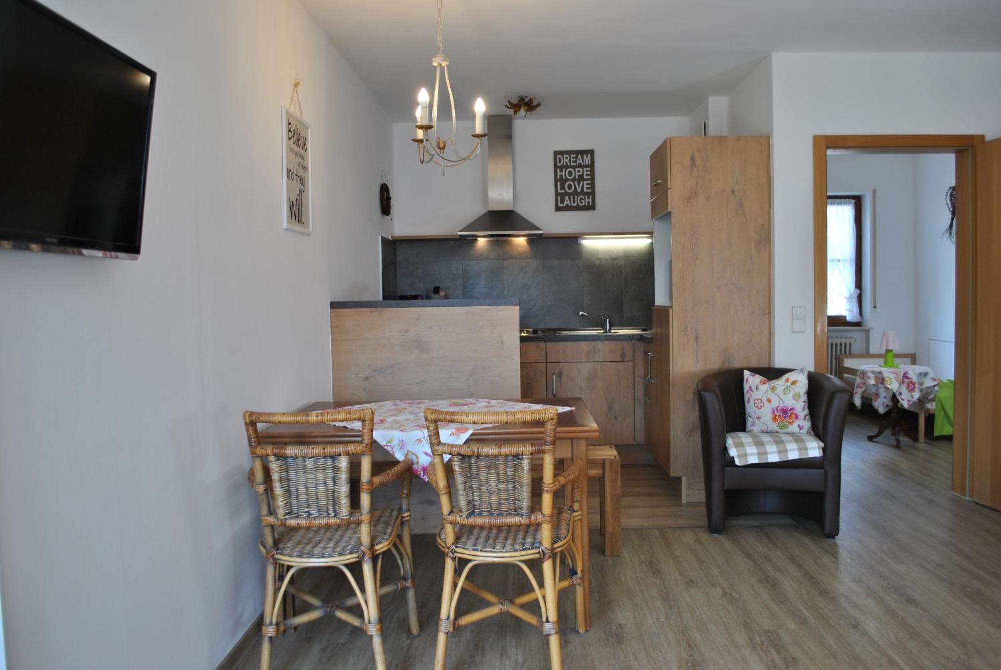 Goldener Hahn B&B Baiersbronn - Ferienwohnungen Mit Hotel Service Nahe Gartenschau Tal X Pokój zdjęcie